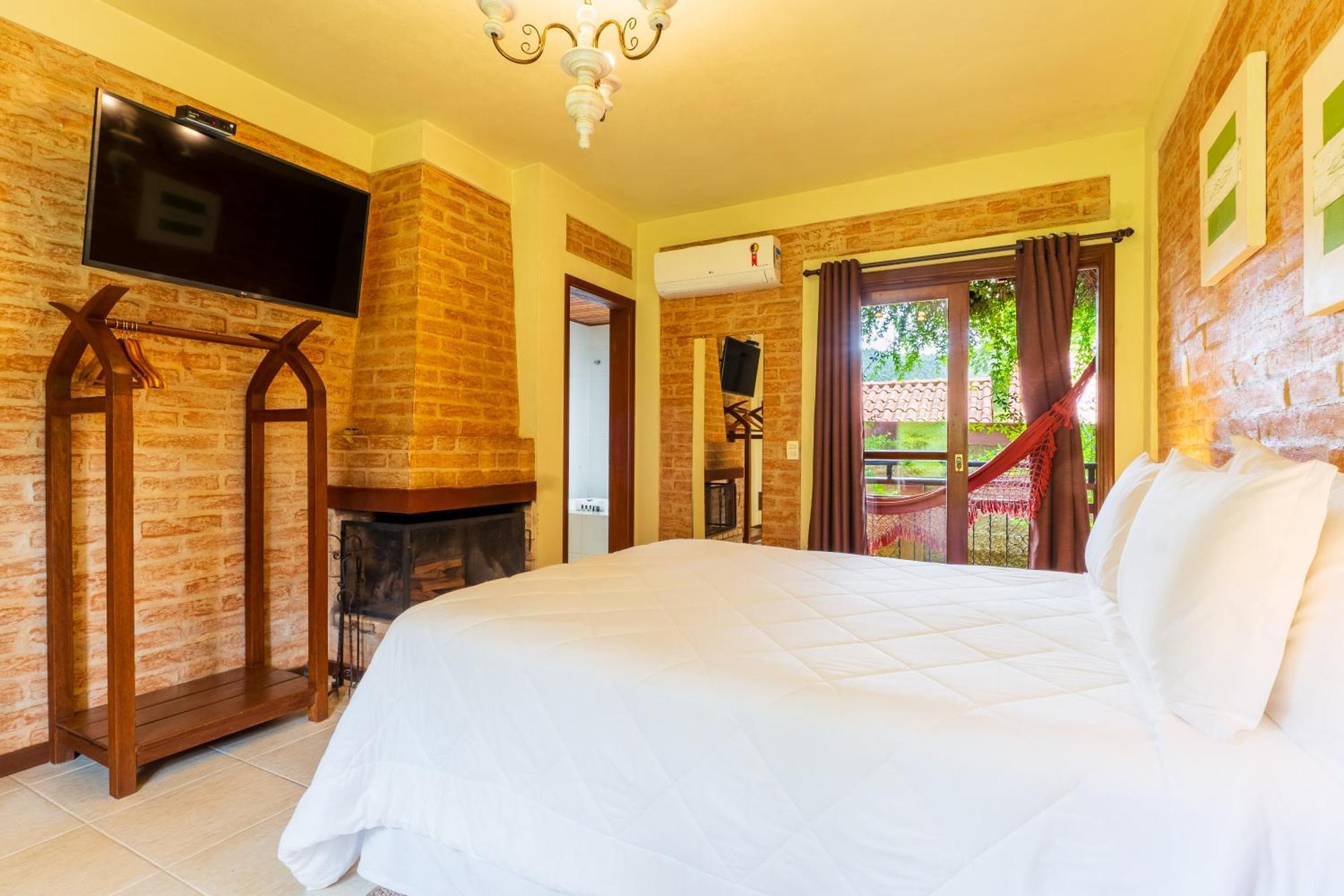 Double Room Patio,1523863216:JPEG